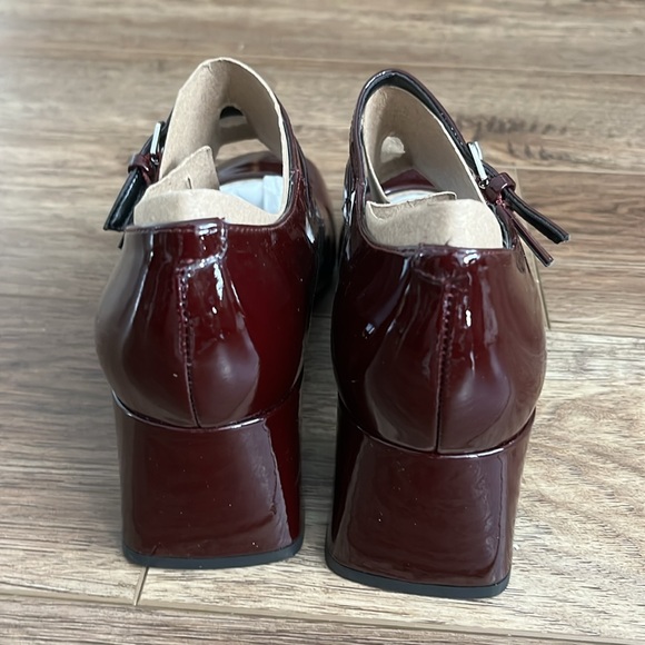 Marc fisher burgundy heels NWT - Picture 5 of 6